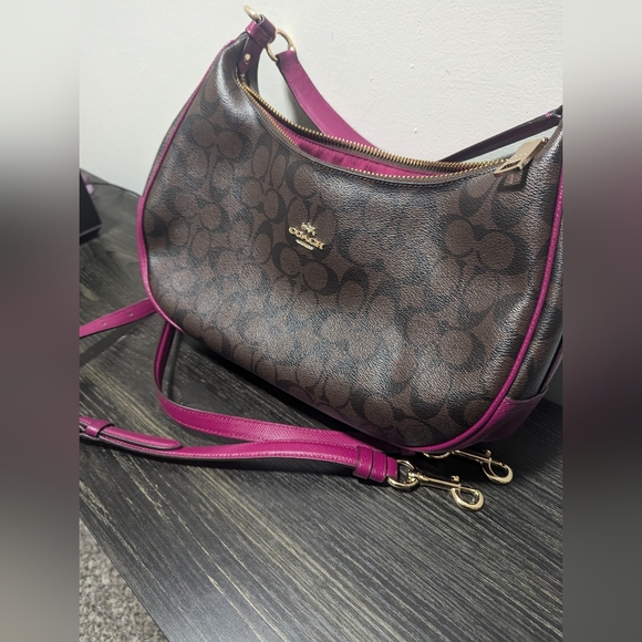 Coach " Harley" hobo bag - Picture 5 of 7